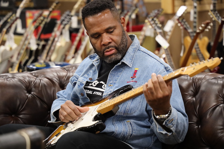 Kirk Fletcher, blues guitarist, Interview, Rock and Blues Muse, Martine Ehrenclou