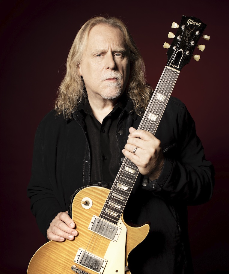 Warren Haynes Performance, Rolling Stone's In My Room, Gibson, June 25, Auction Gibson Les Paul '50s Standard Guitar Autographed by Warren Haynes, Rock and Blues Muse