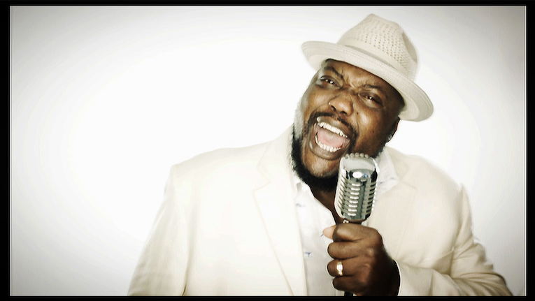 Sugaray Rayford, soul blues singer, Grammy nominee, interview by Martine Ehrenclou,