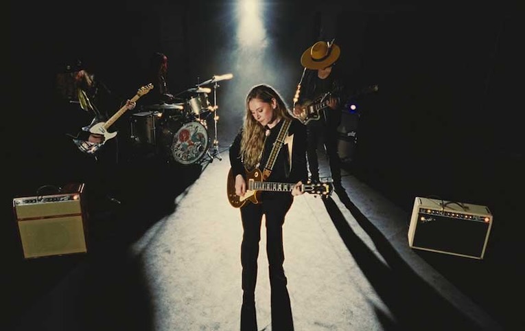 Joanne Shaw Taylor, photo, Black & Gold